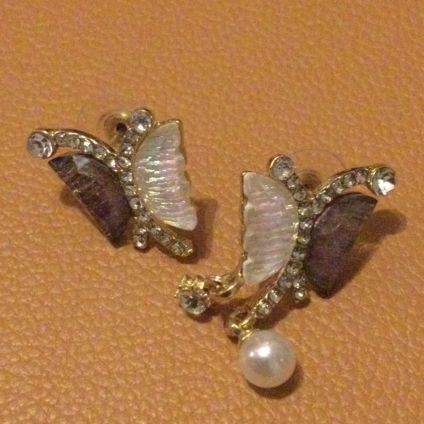 New Rhinestone Butterfly Earrings